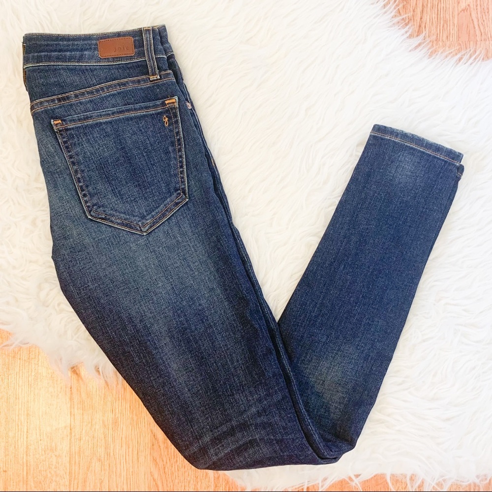 Joie Medium Wash Mid-Rise Skinny Jeans 24